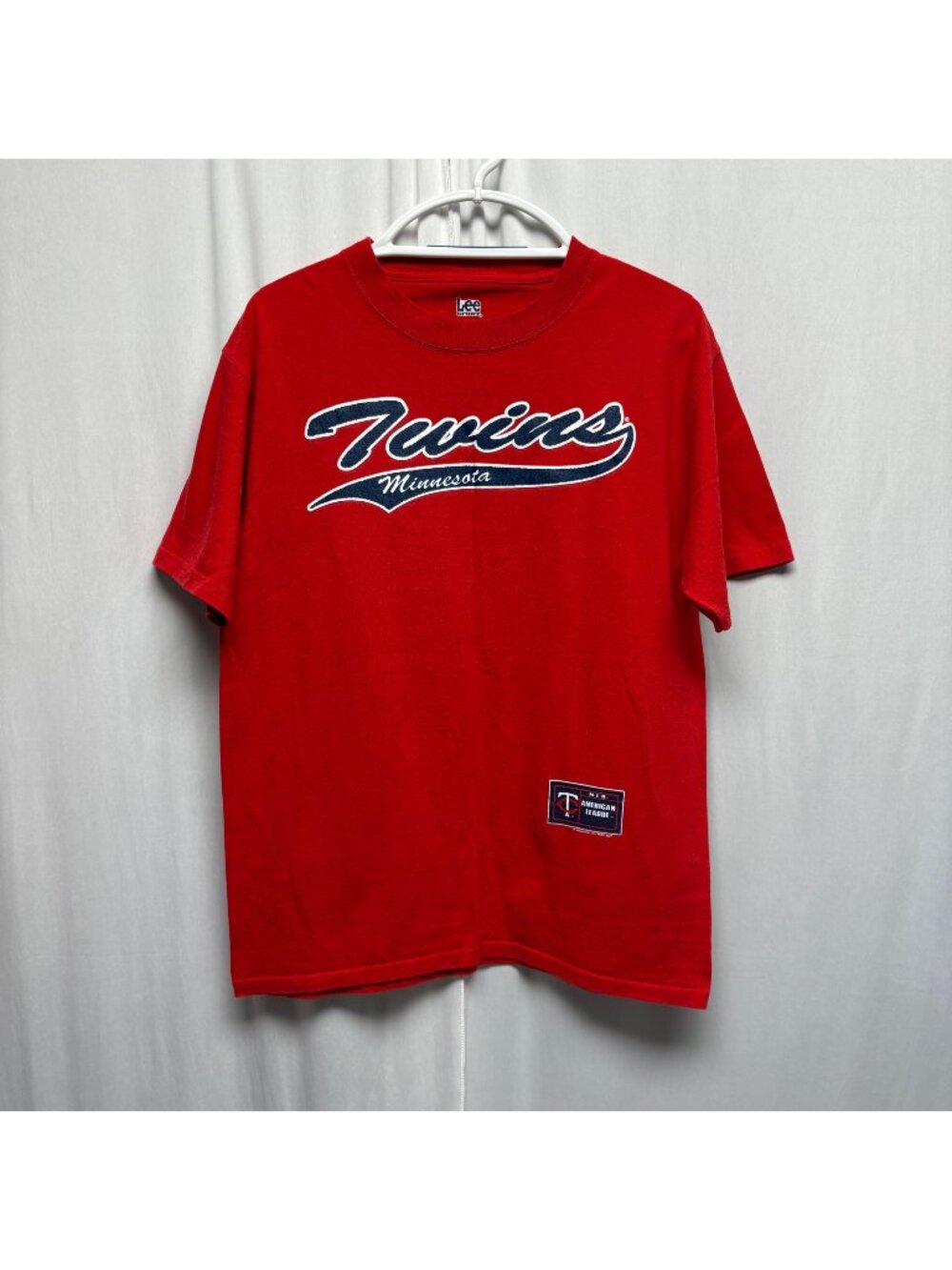 Minnesota Twins Red T-Shirt Lee Sport MLB Mens Size Medium Short Sleeve Baseball
